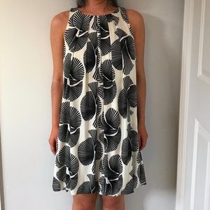 Like New! ABS Balloon skirt dress in size S